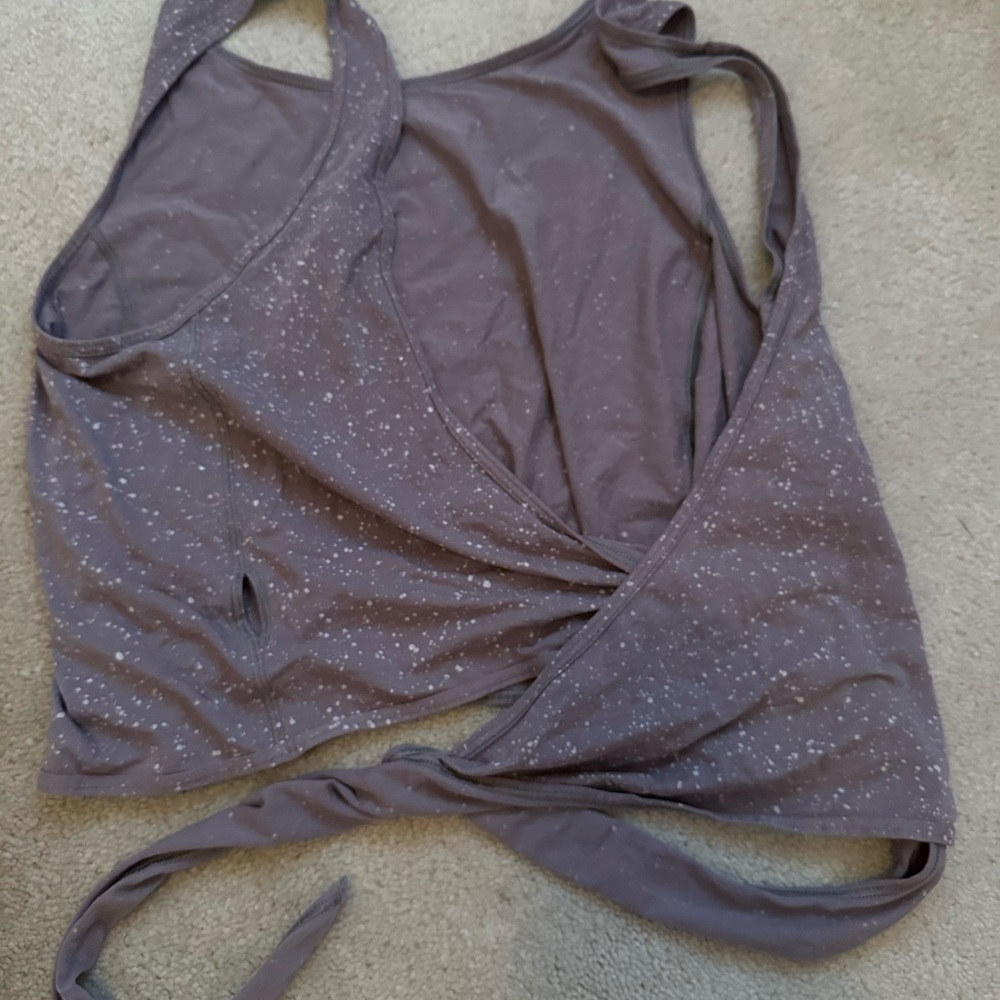 Lululemon tank top.